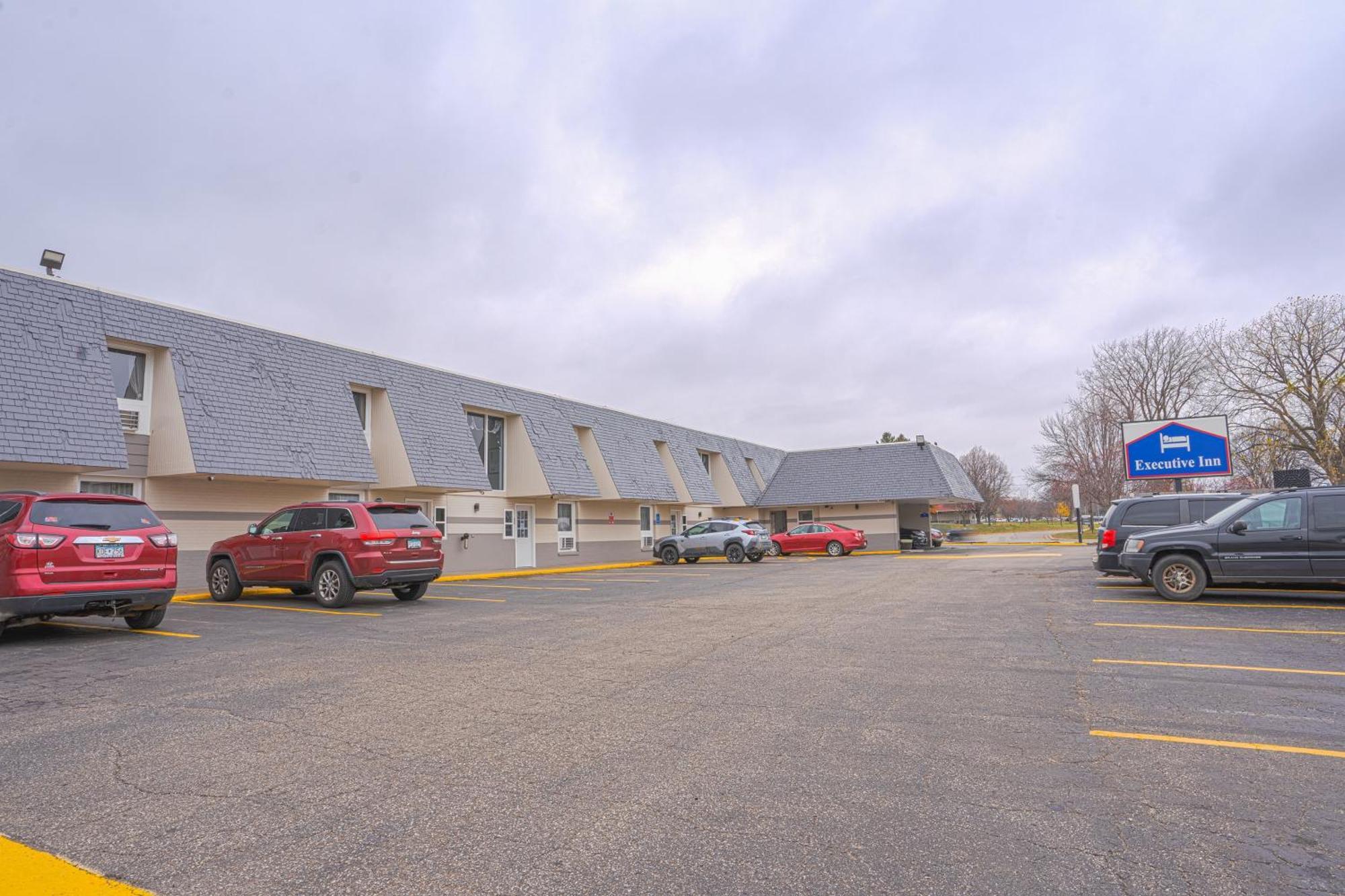 Executive Inn By Belvilla Owatonna Hwy 35 Luaran gambar
